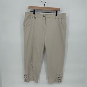 JM Collection Women's Capri Pants Size 14 Beige Cotton Blend Stretch Pockets Zip